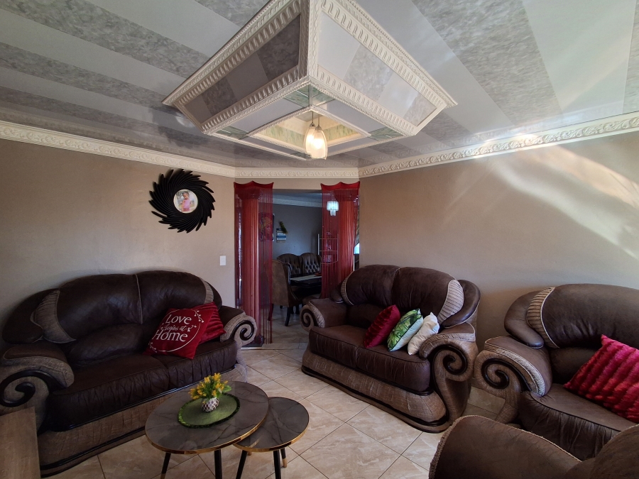 3 Bedroom Property for Sale in Ikageng North West